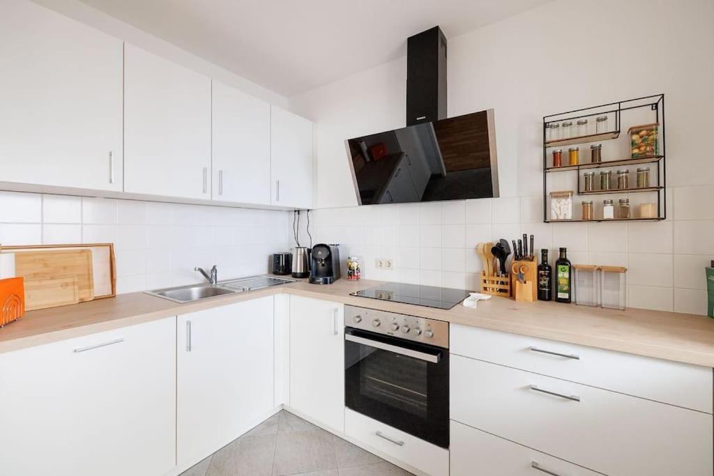 New! Cozy & Lovely Home In The 3Rd District Bécs Kültér fotó