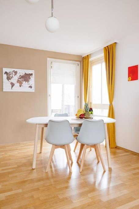 New! Cozy & Lovely Home In The 3Rd District Bécs Kültér fotó